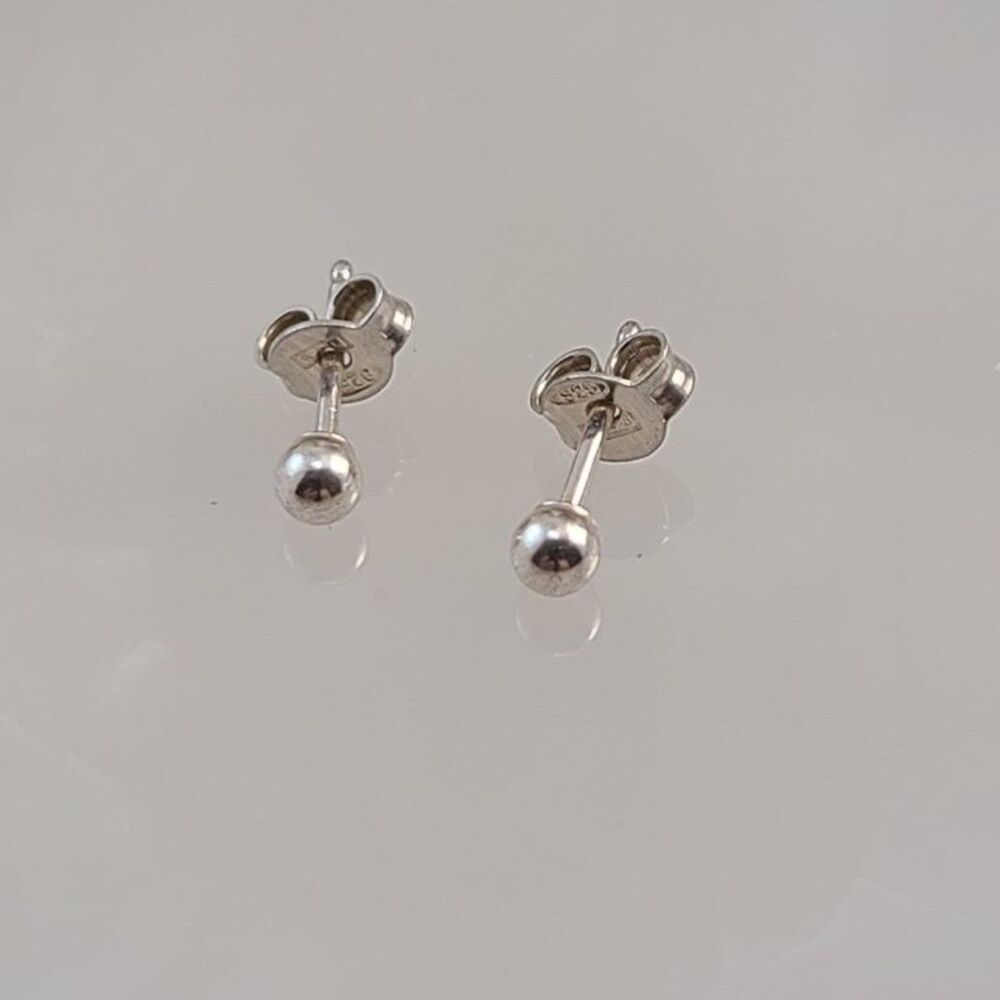 925 Sterling Silver 2mm Tiny Ball Stud Earrings Women Minimalist Piercing